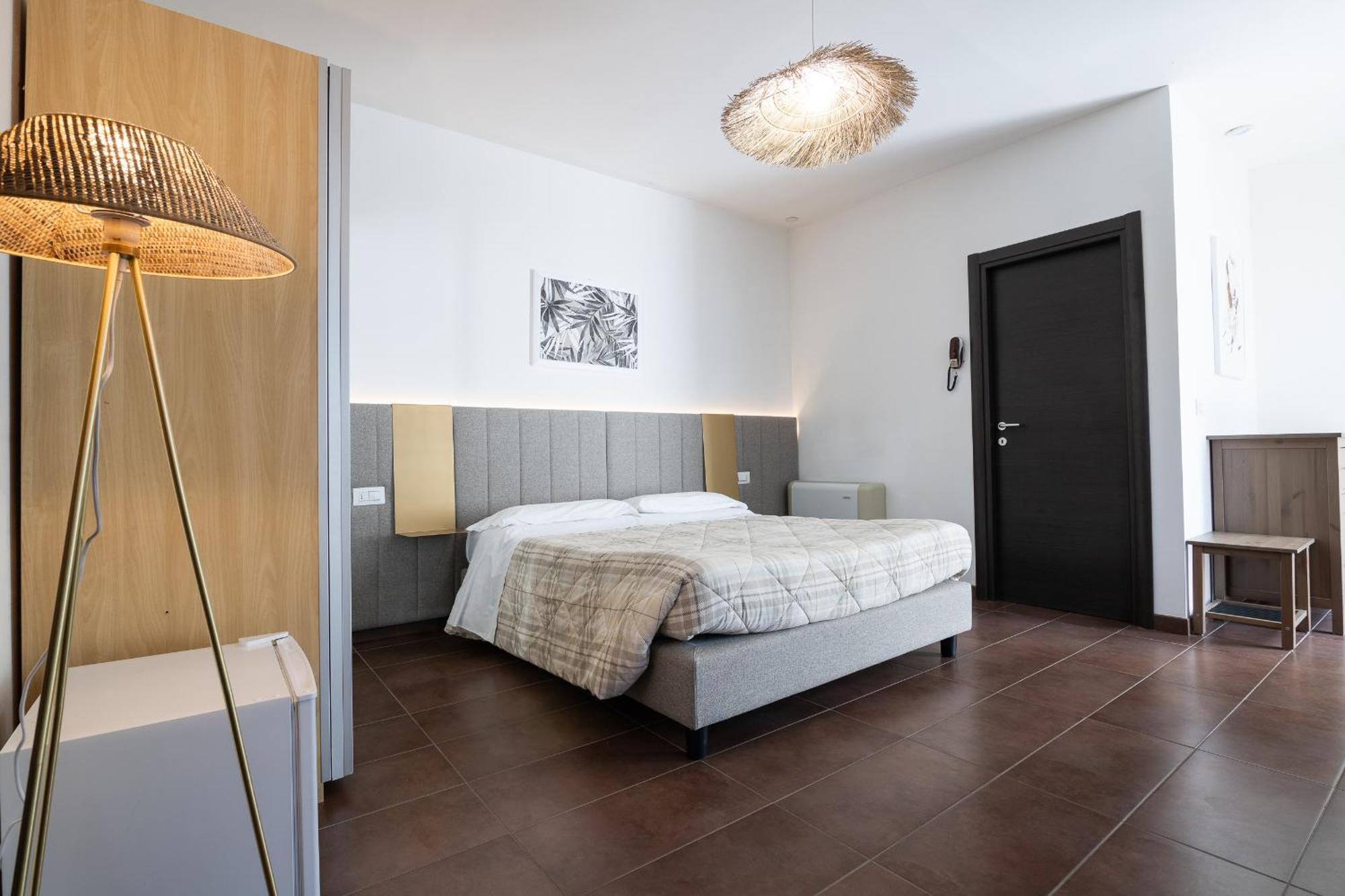 Liliana Hotel 3*